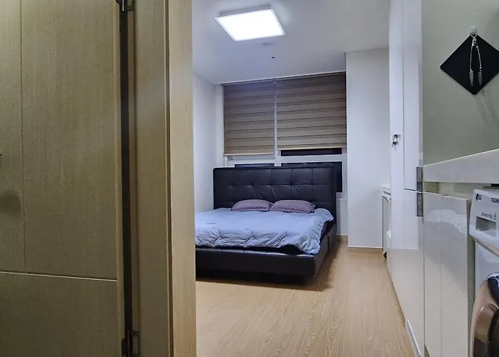 Dp 9-minute Walk From Daerim Station, Where There Are Many Restaurants *